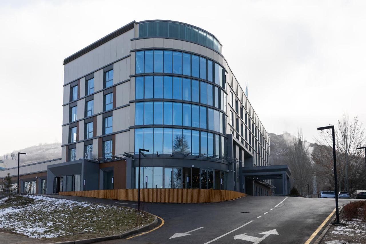 Sadu Hotel Almaty, A Member Of Radisson Individuals Dış mekan fotoğraf