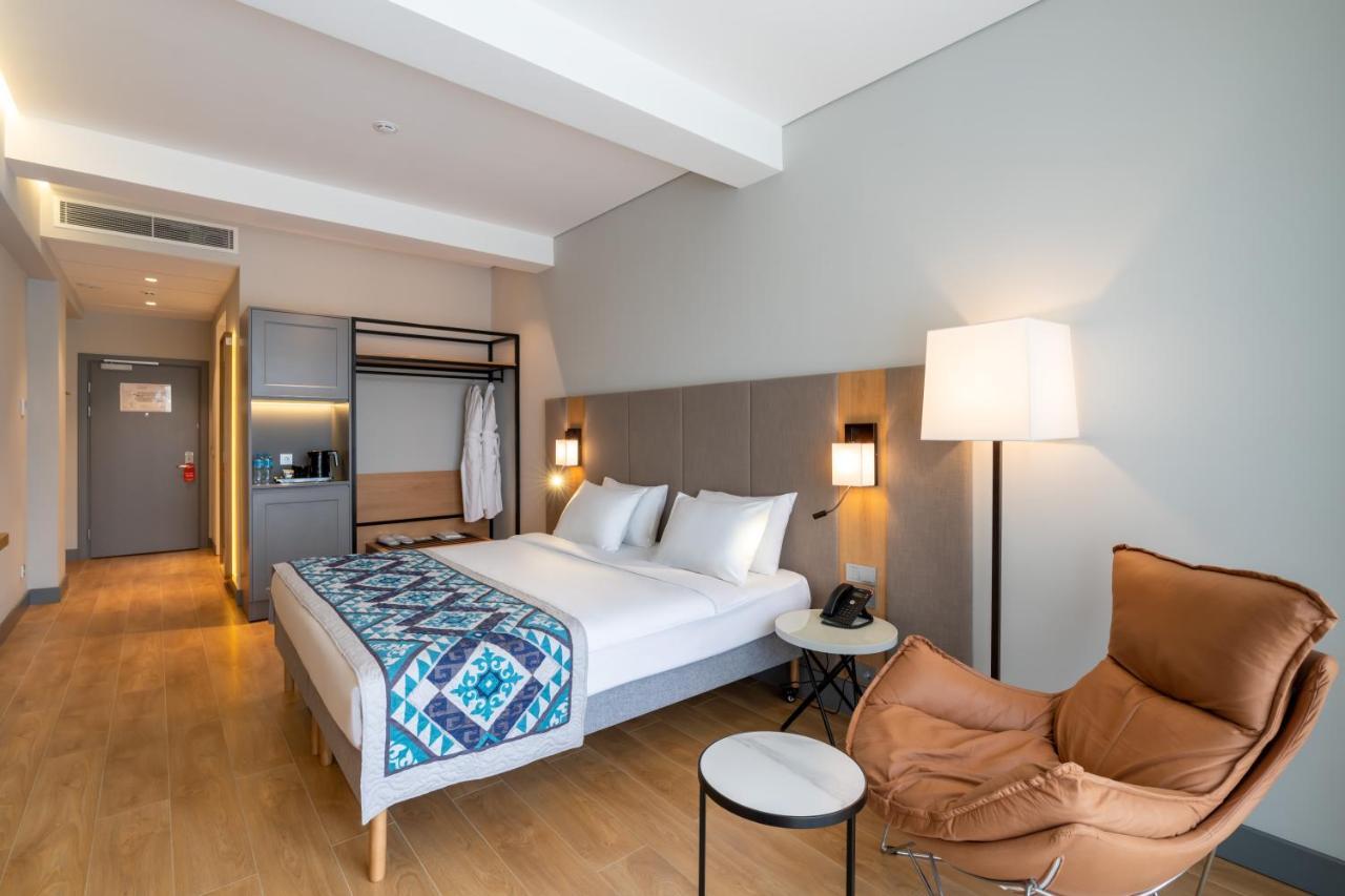 Sadu Hotel Almaty, A Member Of Radisson Individuals Dış mekan fotoğraf