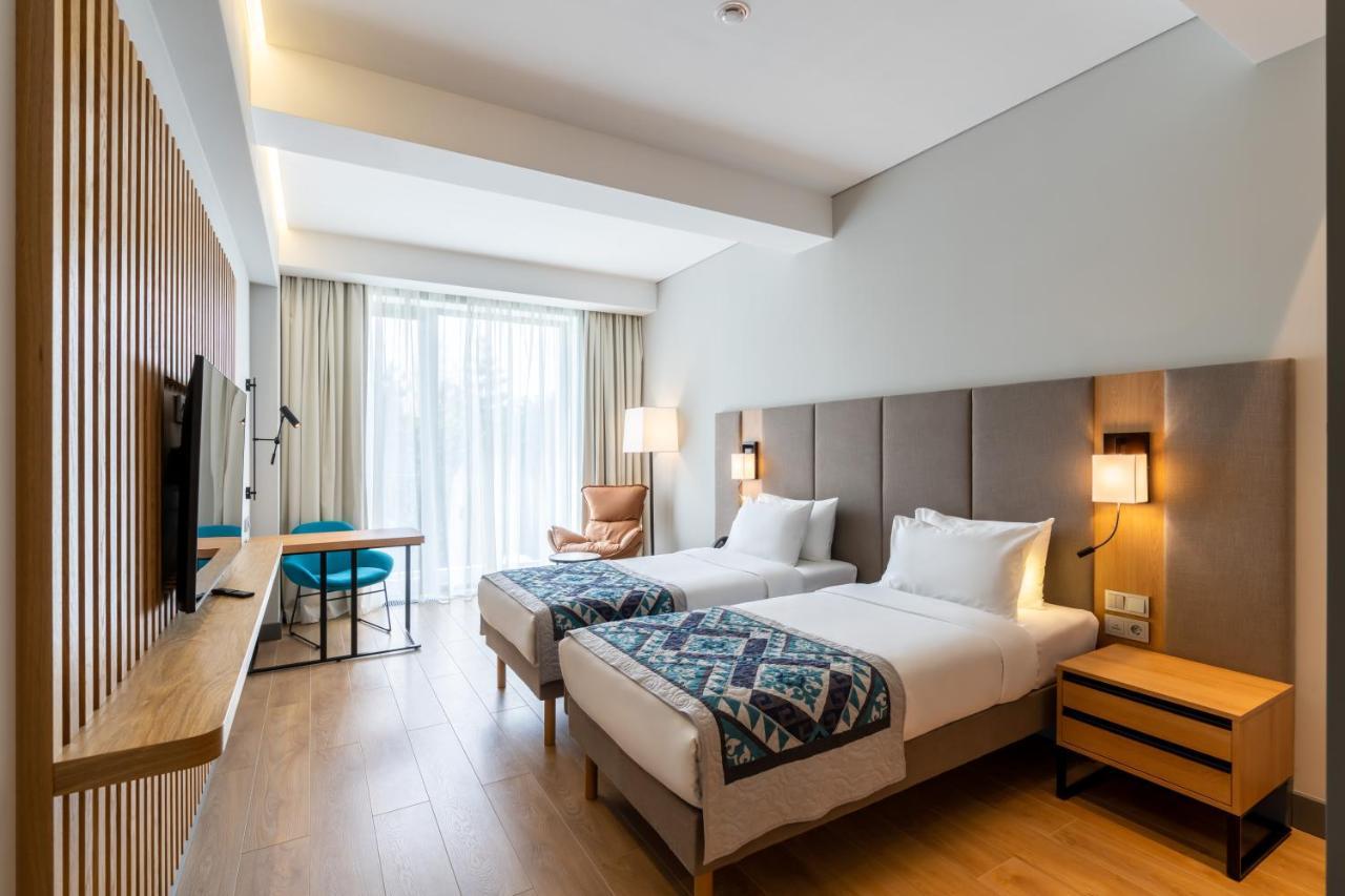 Sadu Hotel Almaty, A Member Of Radisson Individuals Dış mekan fotoğraf